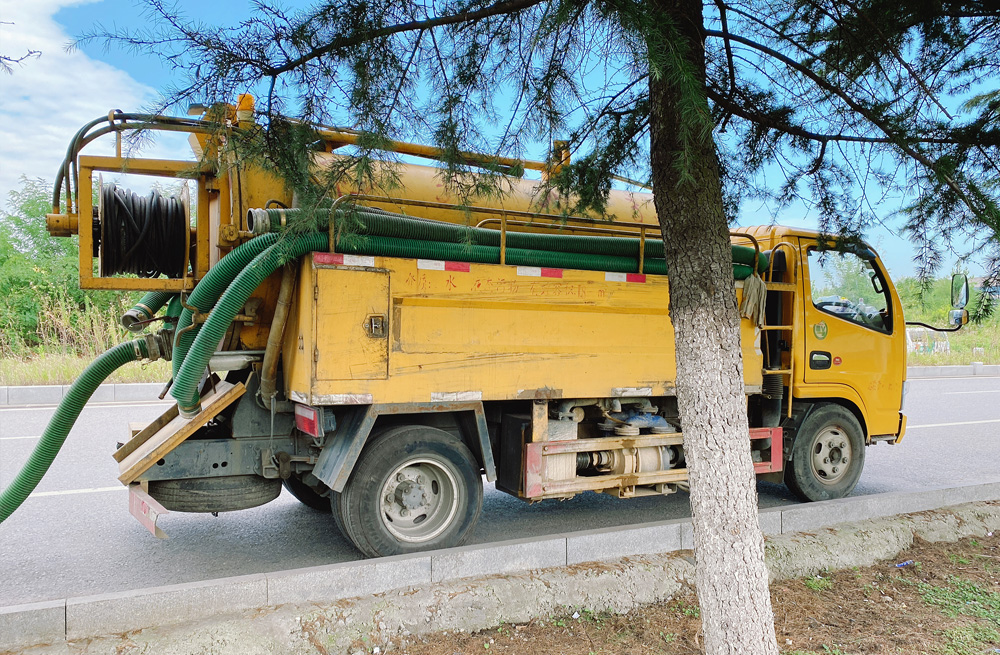 花岗清洗抽粪车